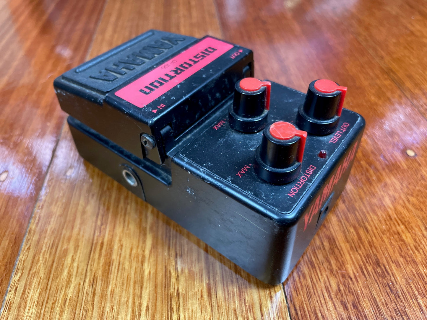 YAMAHA DI-100 Distortion