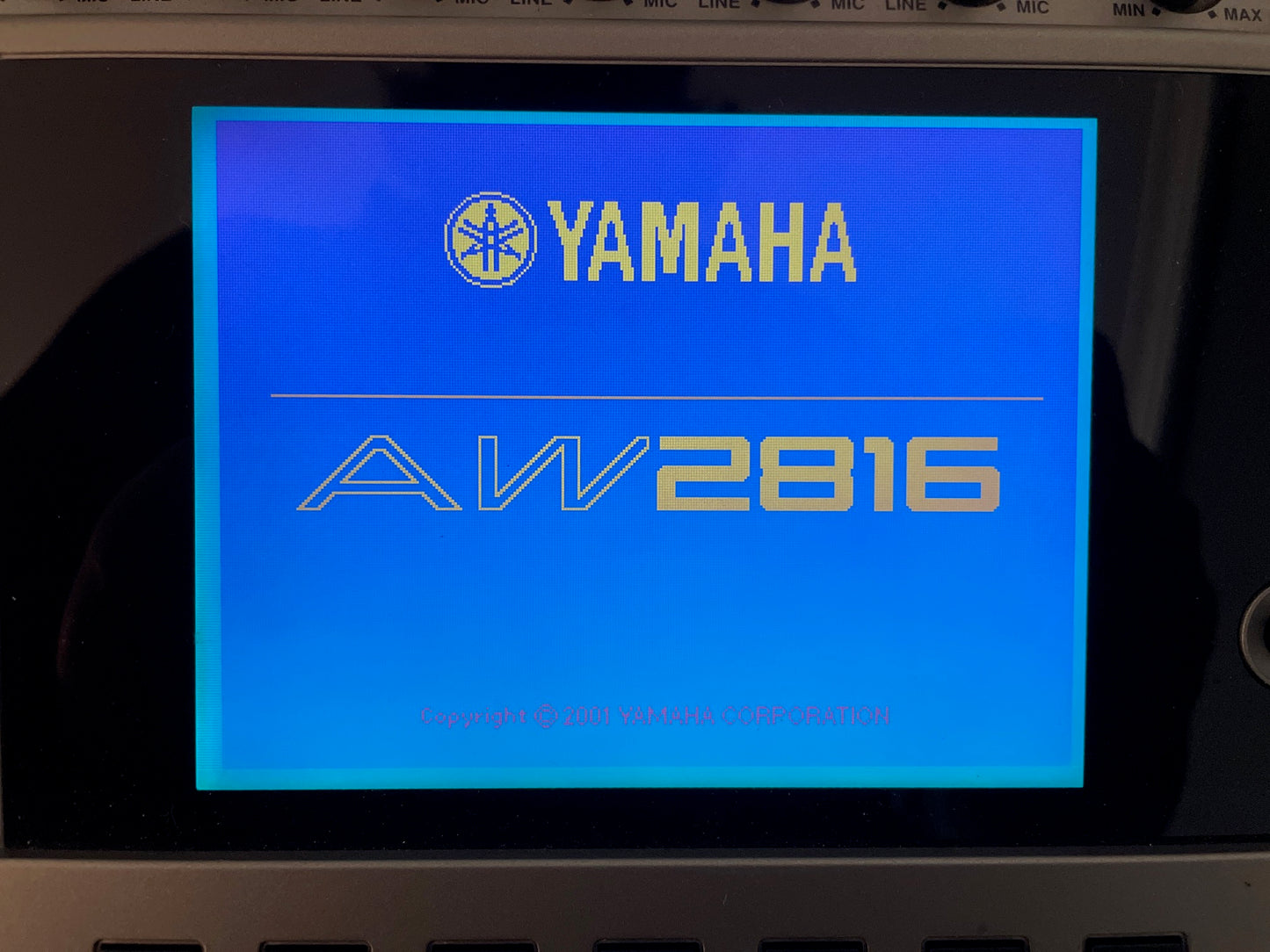 YAMAHA AW2816