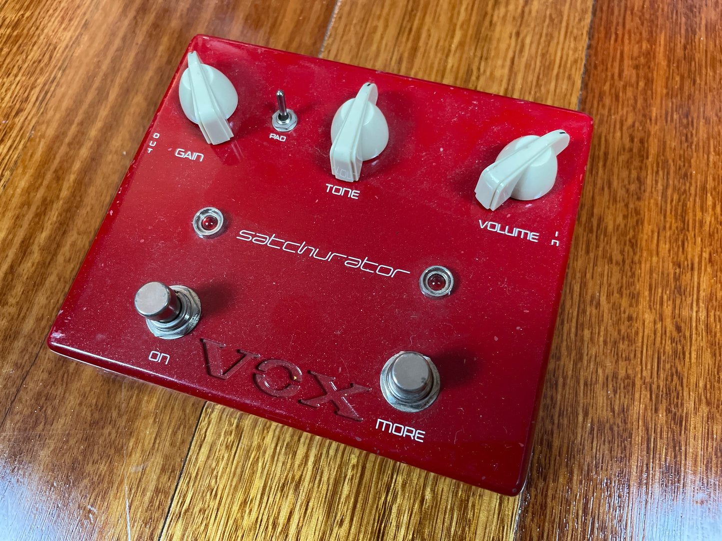 VOX - Satchurator Joe Satriani Signature Distortion Pedal