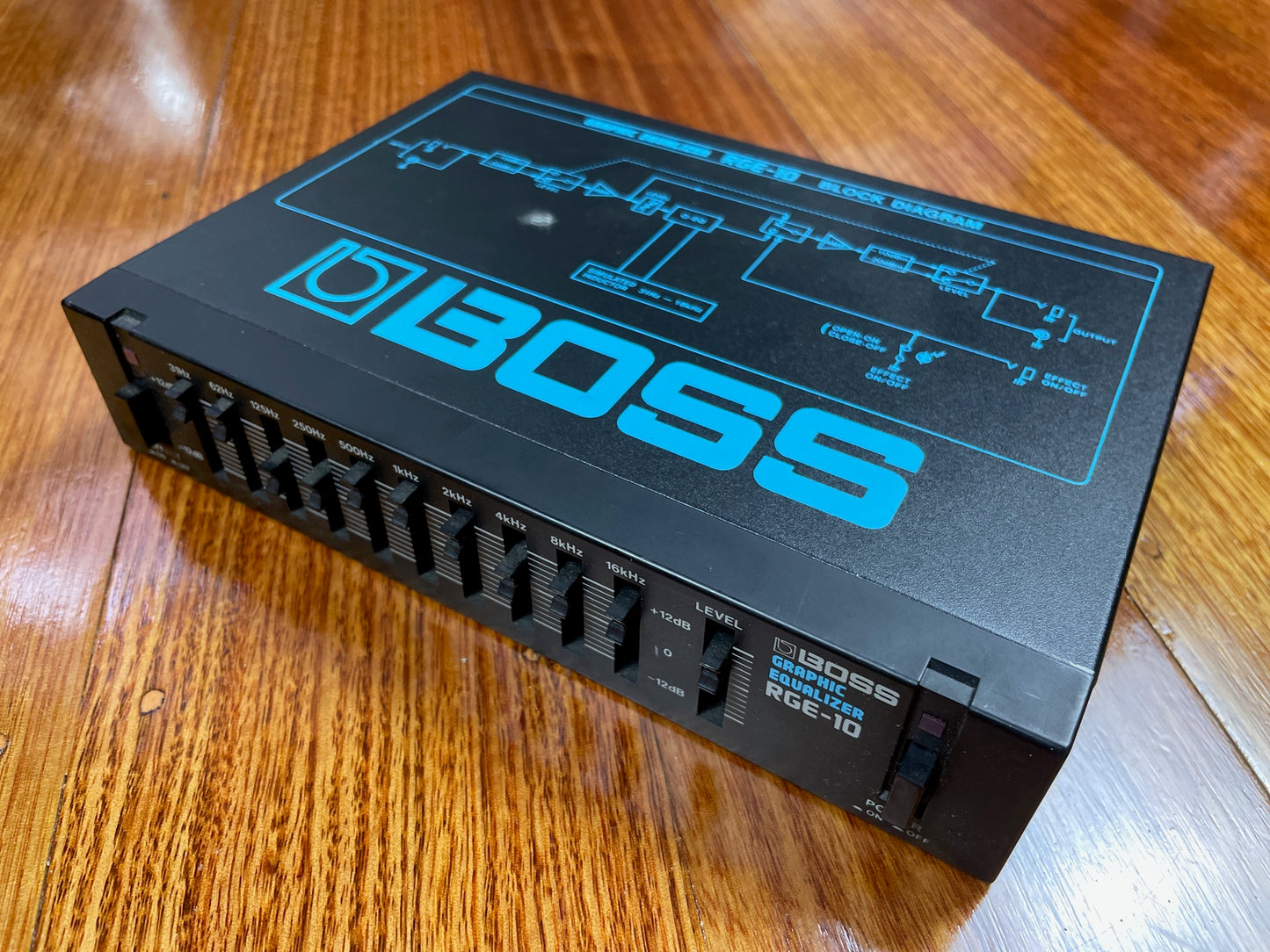 BOSS RGE-10 Graphic Equalizer