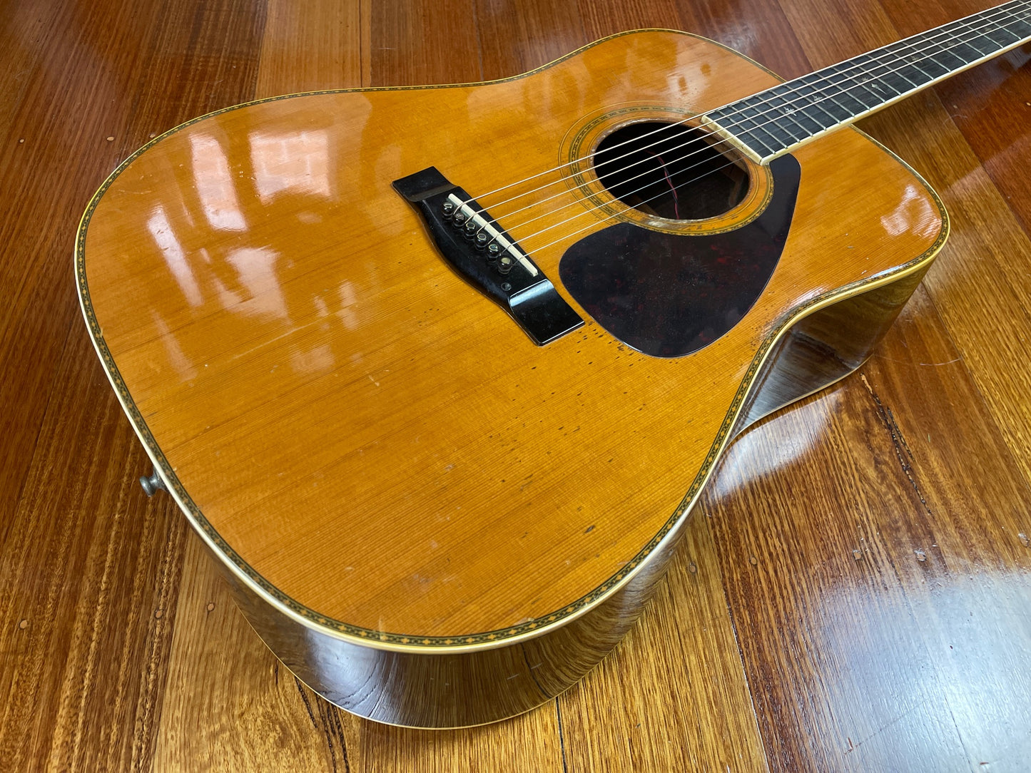 YAMAHA L-10E