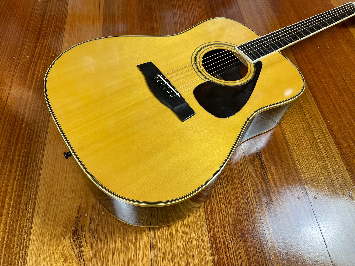 YAMAHA L-6