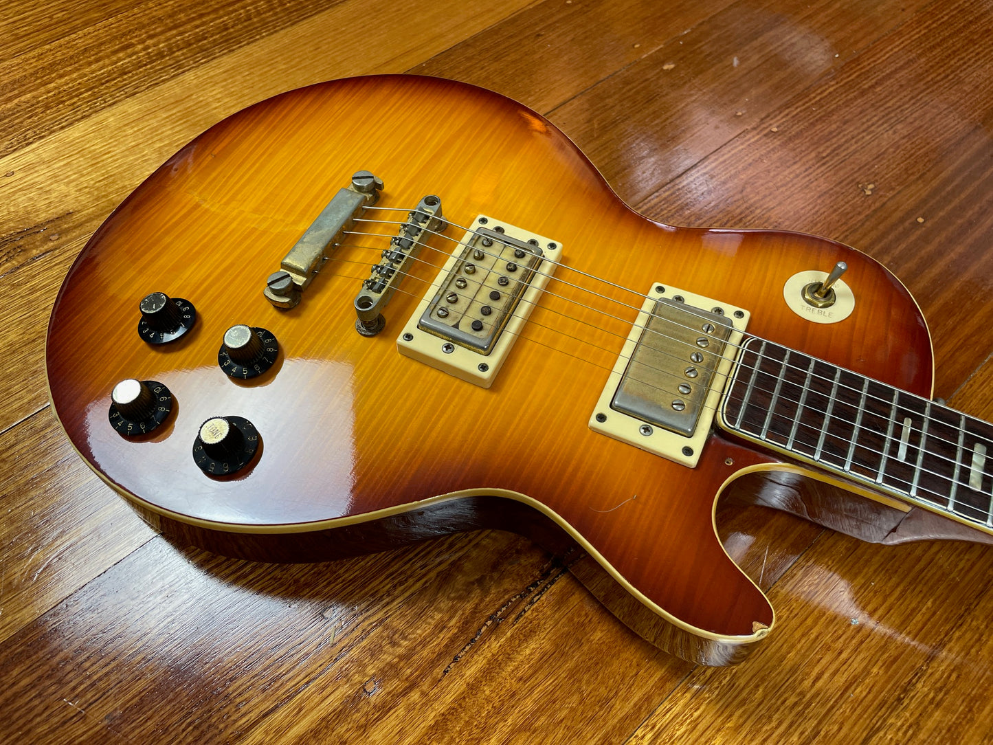 Elk Les Paul Custom copy