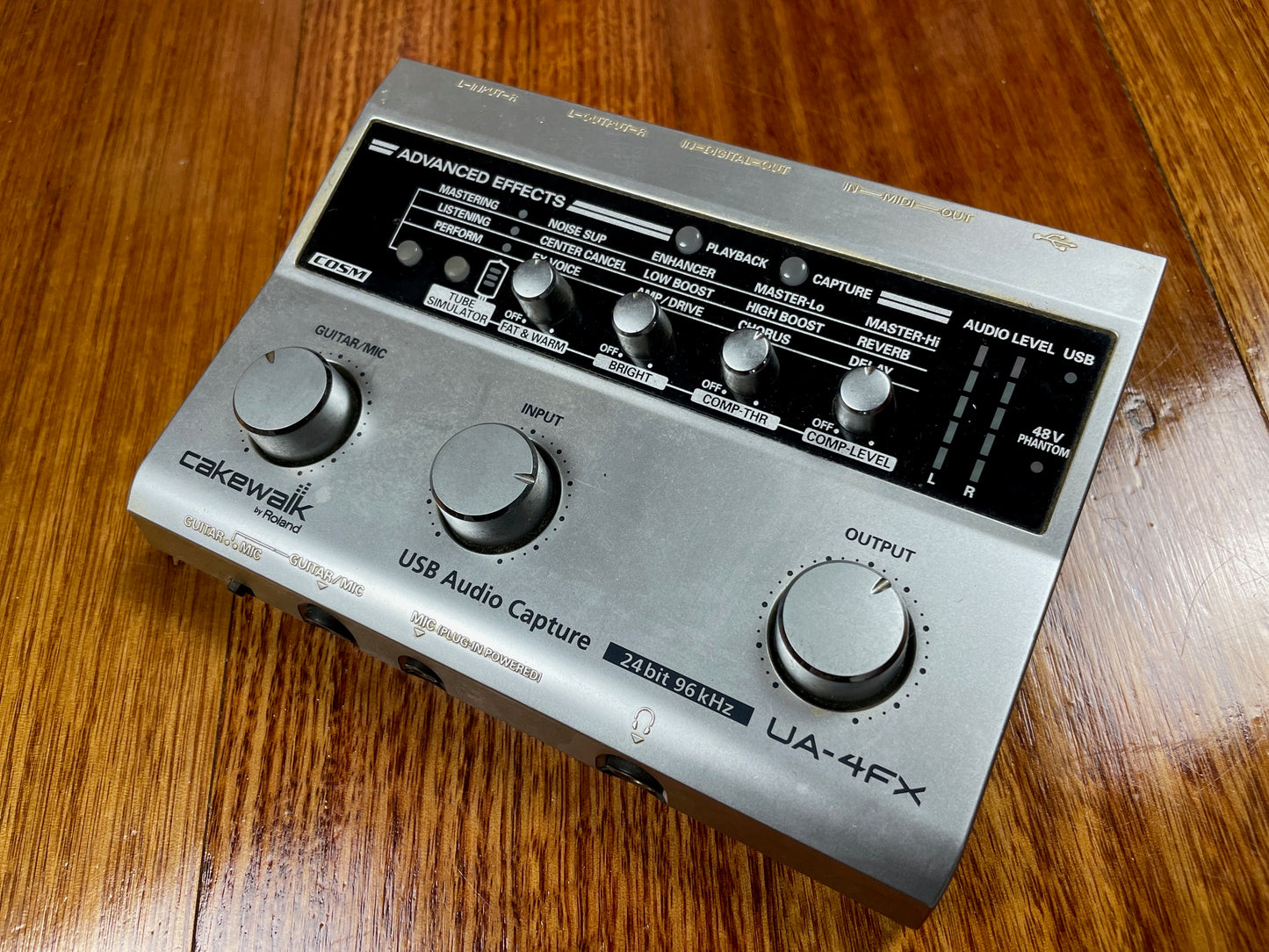 Roland UA-4FX