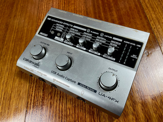 Roland UA-4FX