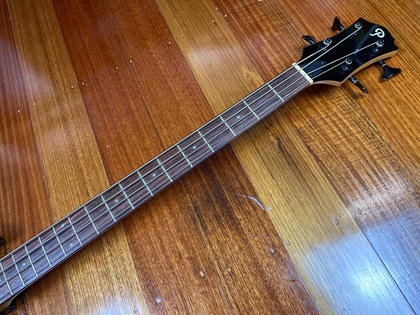 Aria Pro II Mockingbird Bass copy