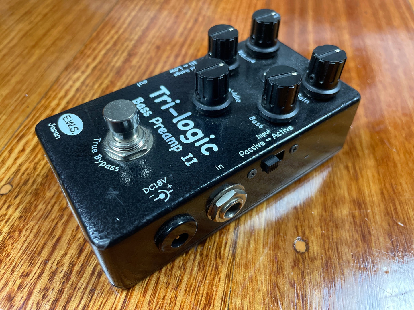 EWS Japan Tri-Logic Bass Preamp II