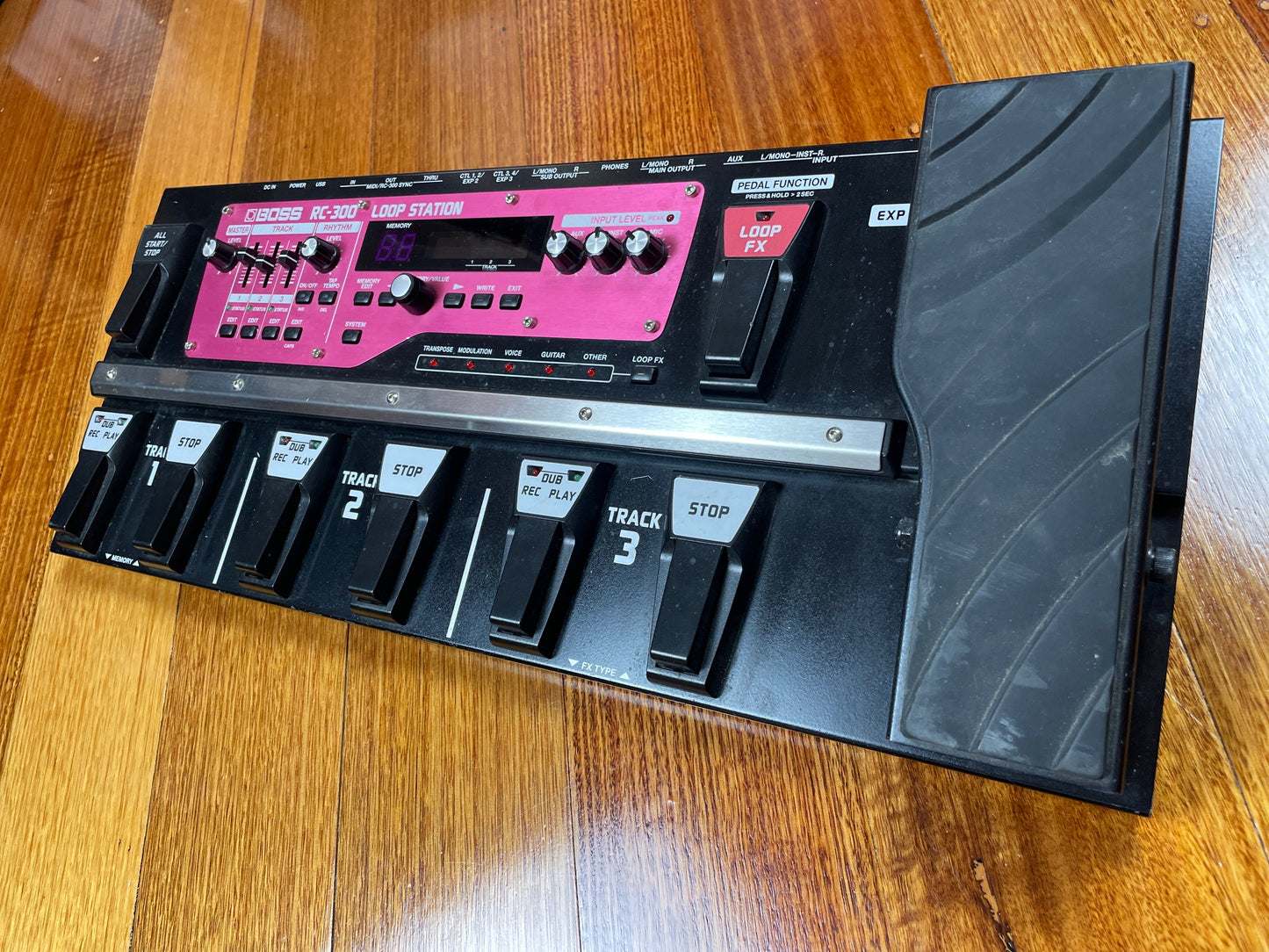 BOSS RC-300 LOOP STATION