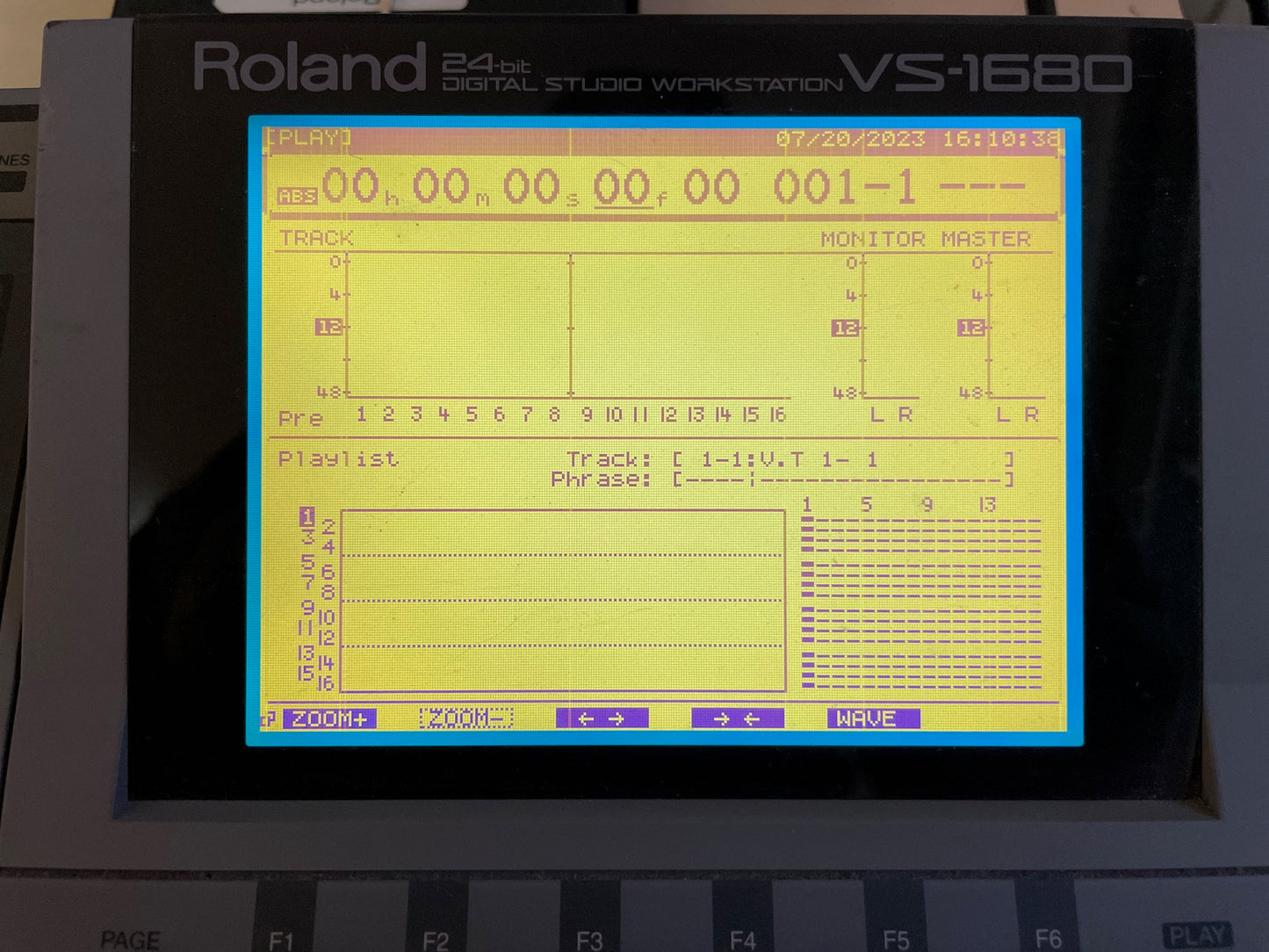 Roland VS-1680