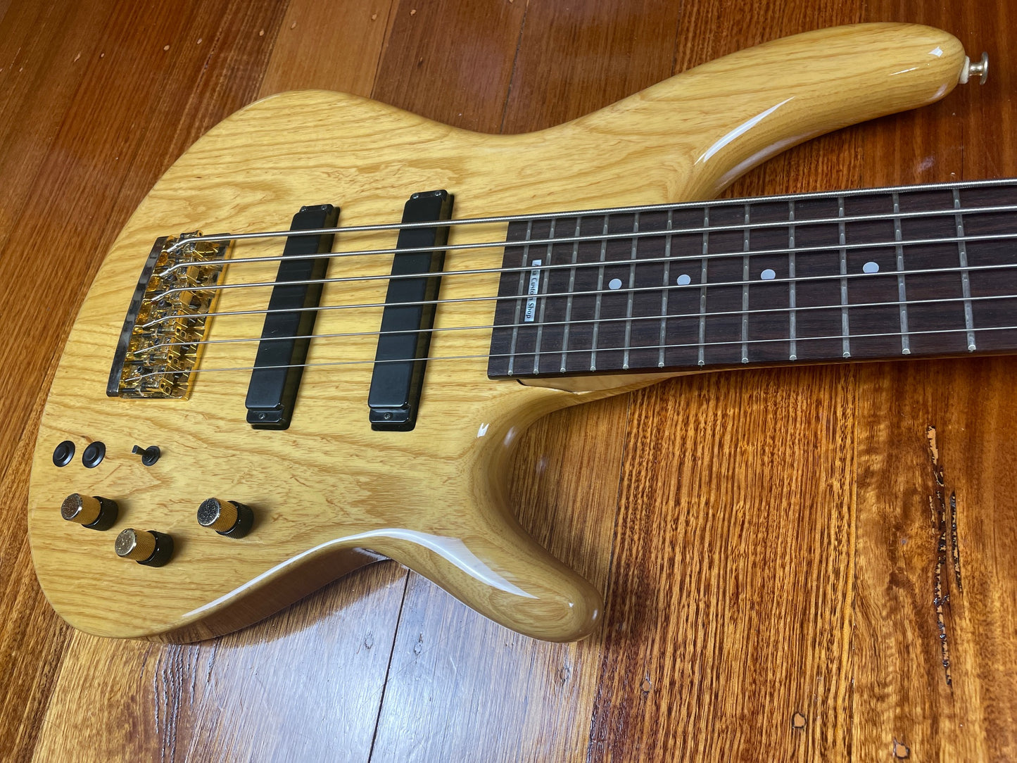 Aria Pro Custom Shop Bass 6