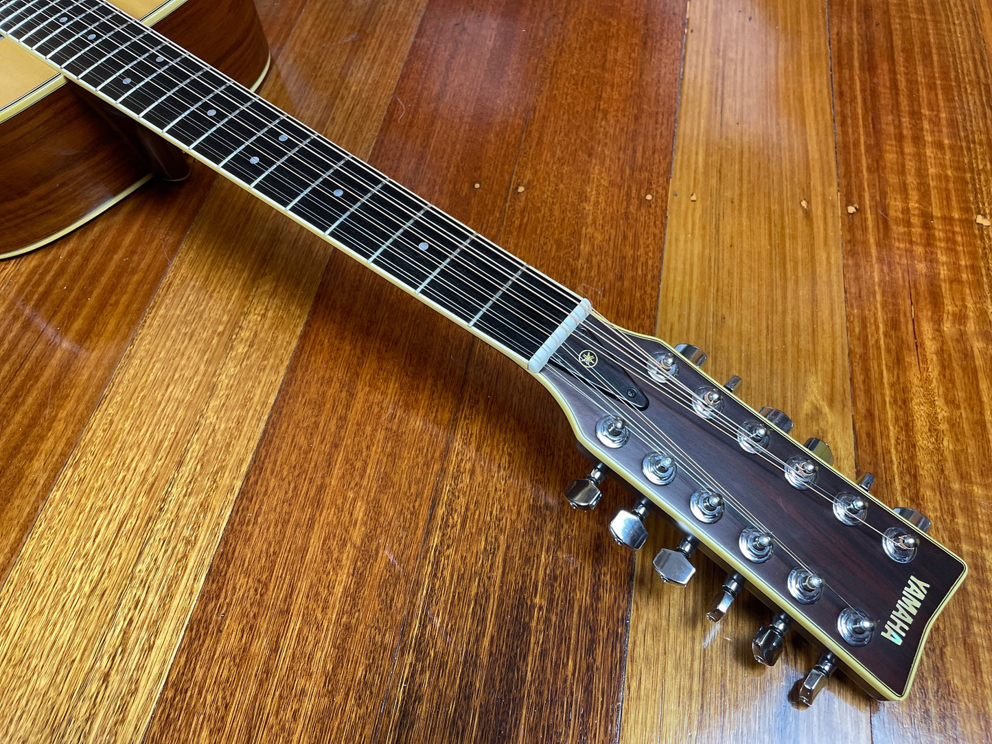 YAMAHA L12-5A