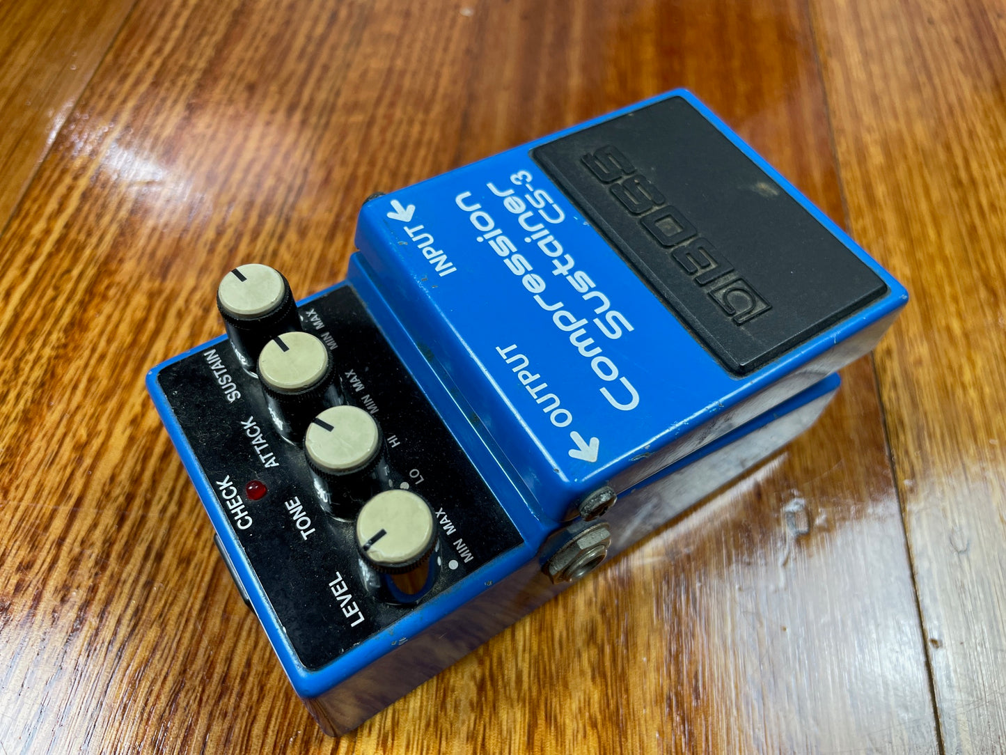 BOSS CS-3 Compression Sustainer