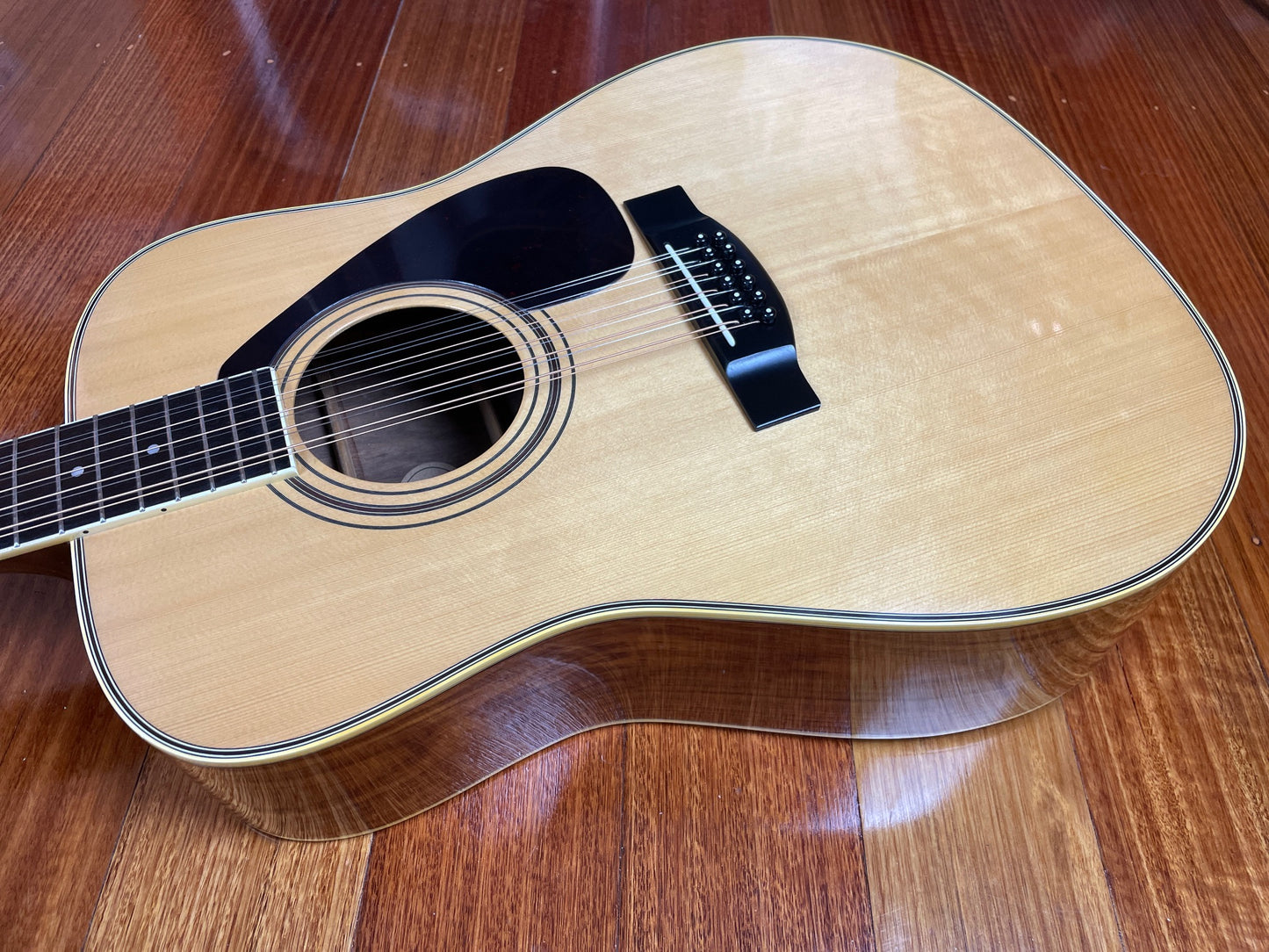 YAMAHA L12-5A