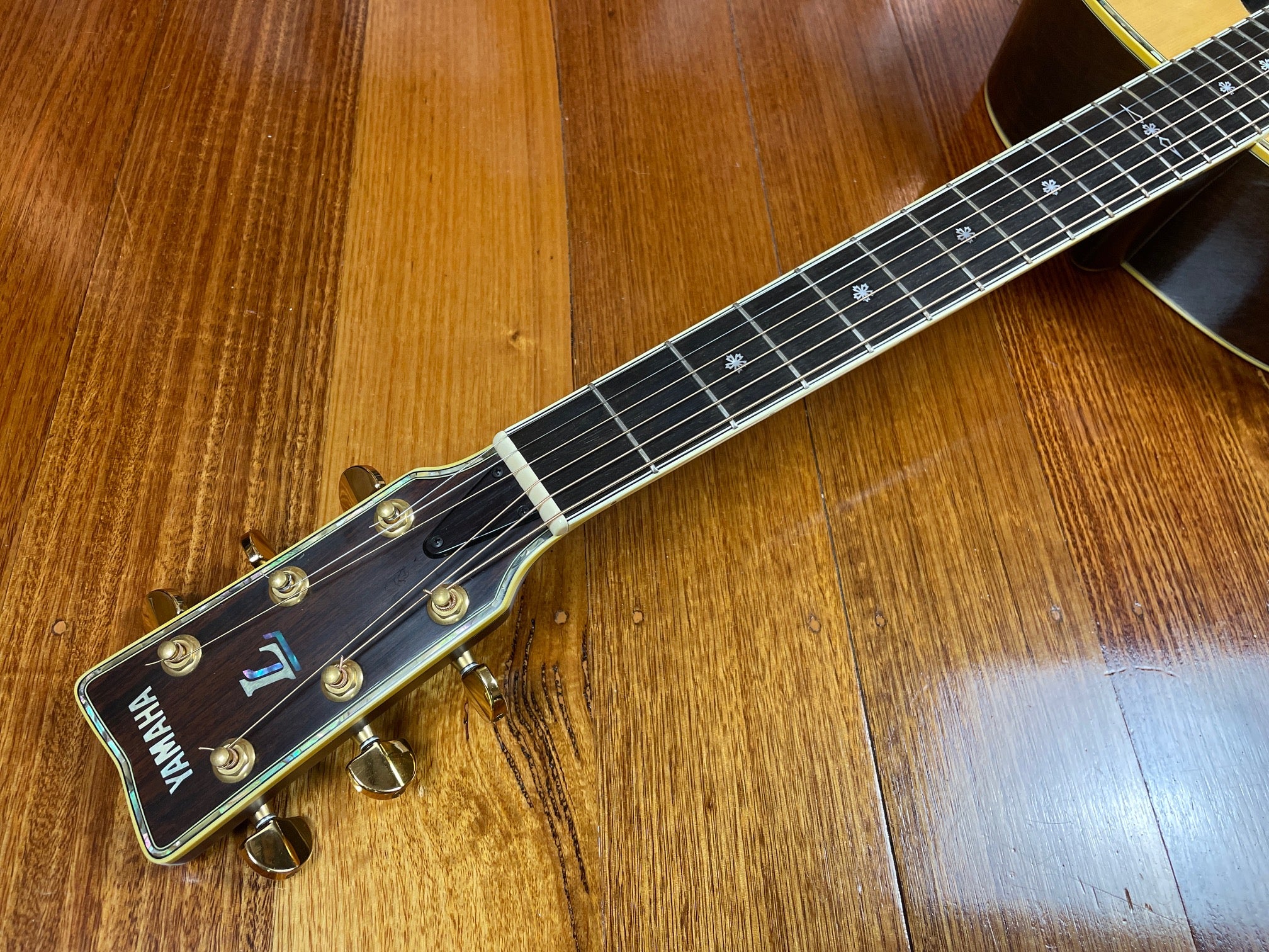 YAMAHA LL-35J – RadioActiveGuitars